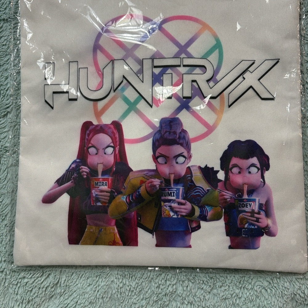 K Pop Bundle - Picture 4 of 12